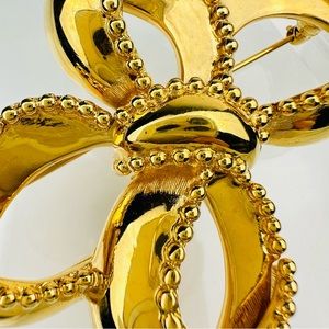 Vintage Monet Large Ribbon Bow Gold Plated Brooch